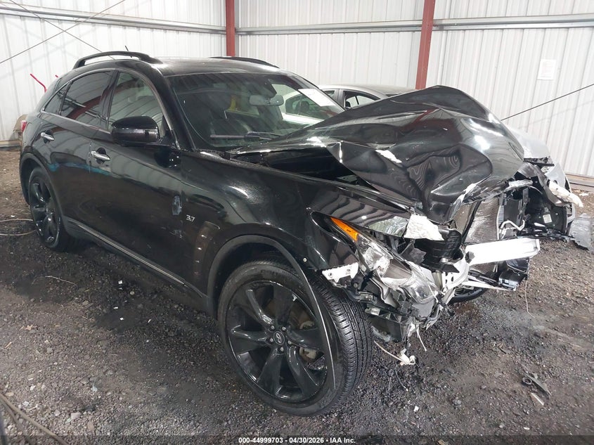 2017 INFINITI QX70