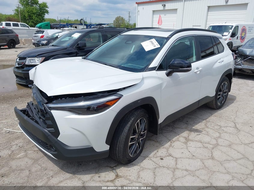 2026 Toyota Corolla Cross Xle 7MUDAABG6TV181790 photo 1