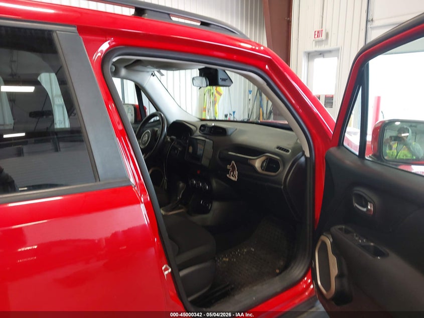 2017 JEEP RENEGADE auction photo 5