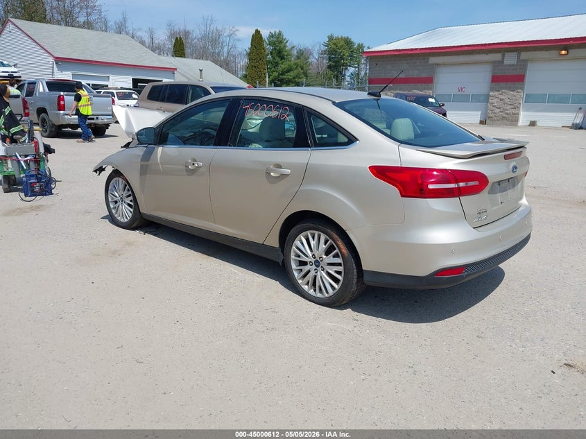 Vin: 1fadp3j26hl200802, lot: 45498075, ford focus titanium 20173