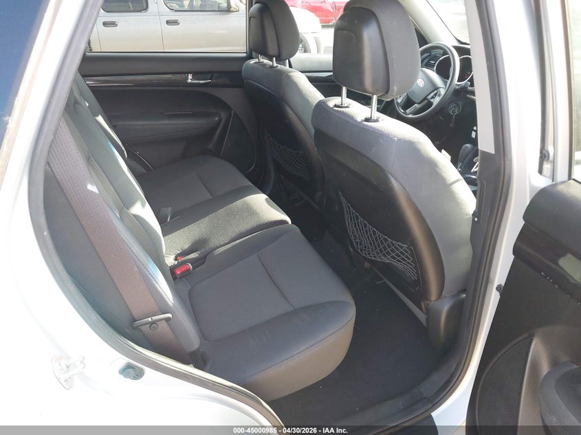 2013 KIA SORENTO auction photo 8