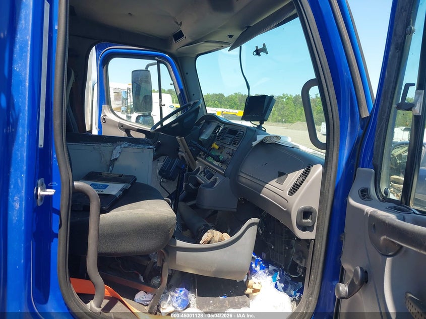 2012 FREIGHTLINER M2 auction photo 6
