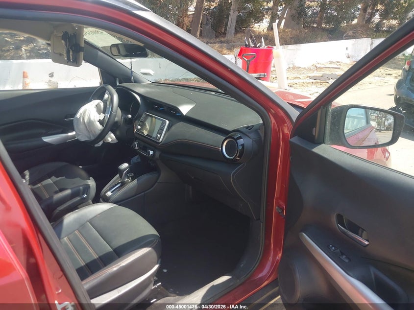 2019 NISSAN KICKS auction photo 5