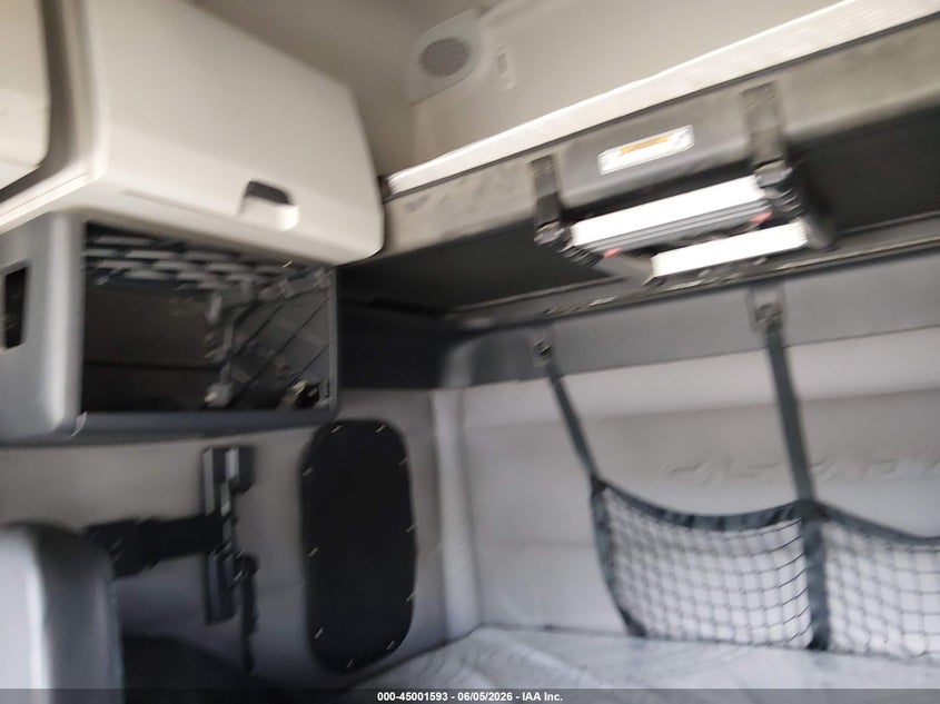 2019 FREIGHTLINER NEW CASCADIA 126 auction photo 7