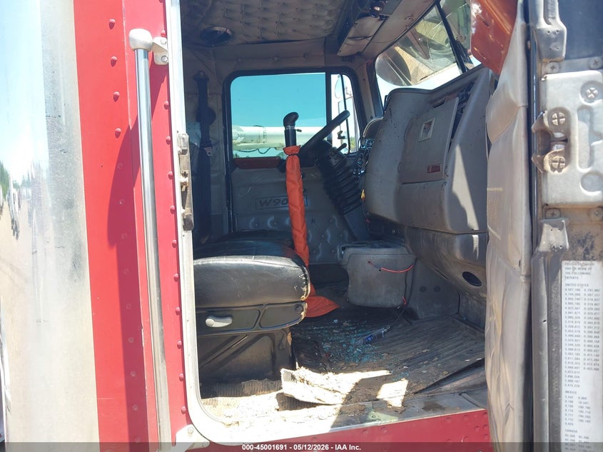2004 KENWORTH CONSTRUCTION auction photo 6