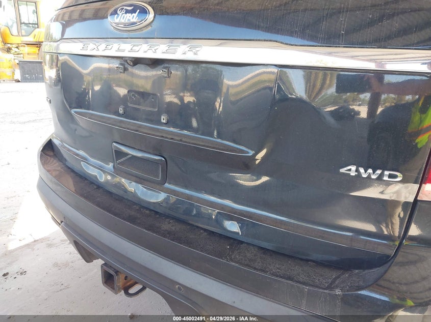 2014 FORD EXPLORER auction photo 6