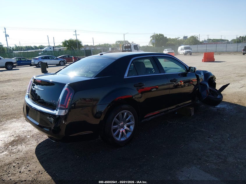 2014 CHRYSLER 300C auction photo 4