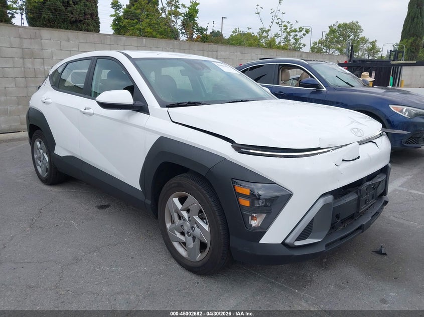 2025 HYUNDAI KONA SE