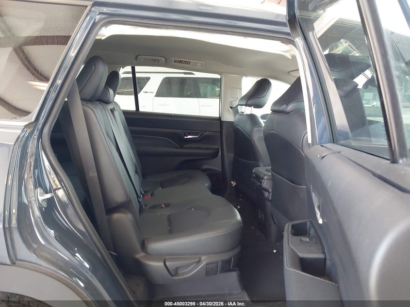 AtlanticExpress - Toyota Highlander