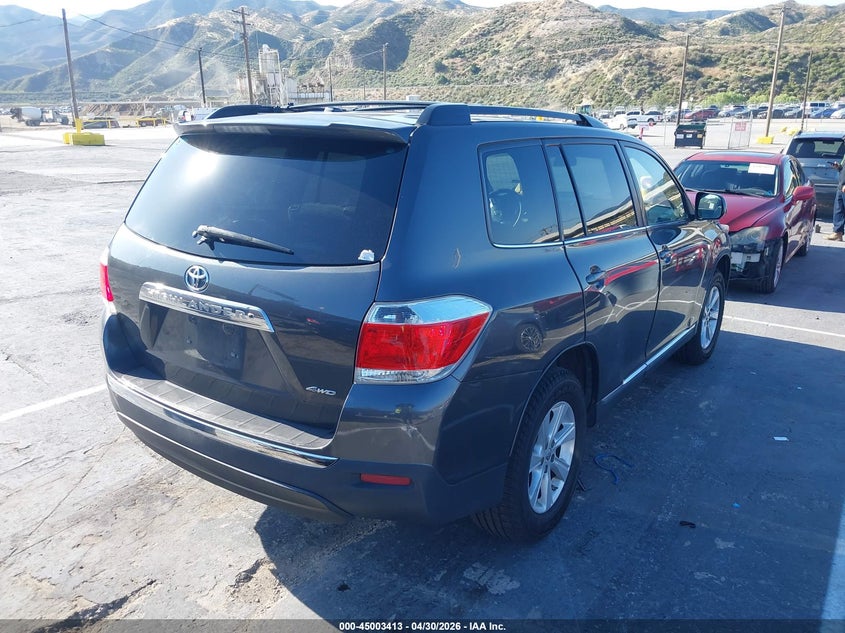Vin: 5tdbk3ehxcs111899, lot: 45500878, toyota highlander base v6 20124