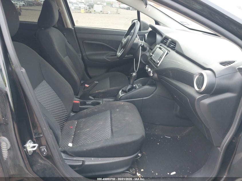 AtlanticExpress - Nissan Versa