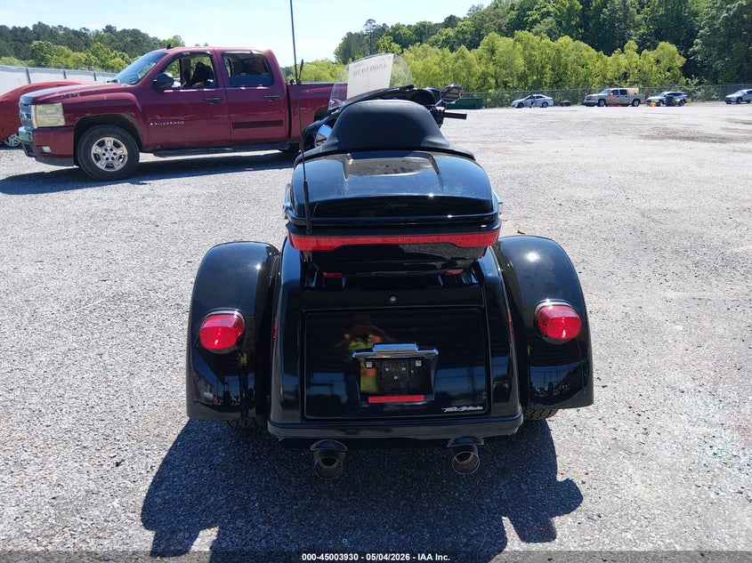2024 HARLEY-DAVIDSON FLHTCUTG auction photo 6