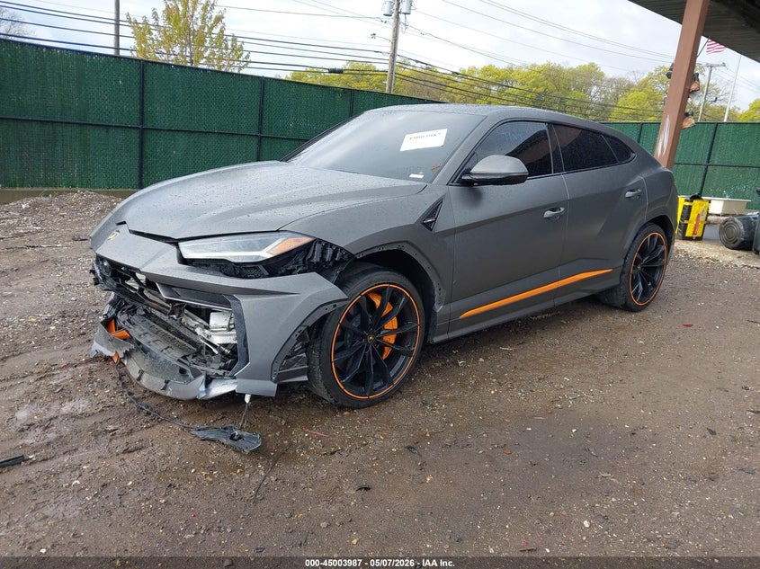 2022 LAMBORGHINI URUS auction photo 2