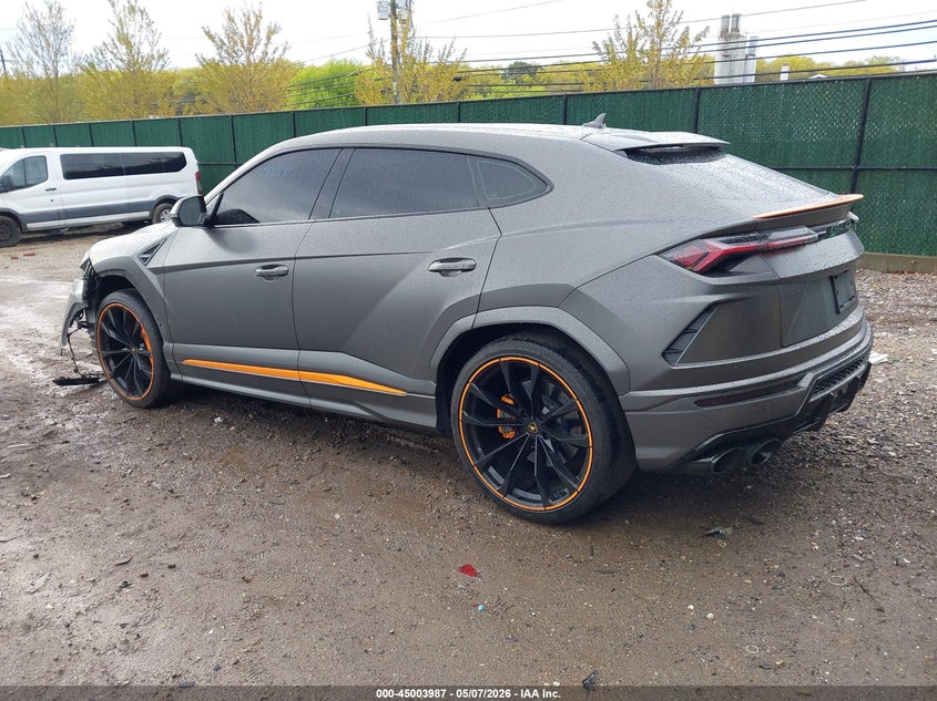 2022 LAMBORGHINI URUS auction photo 3