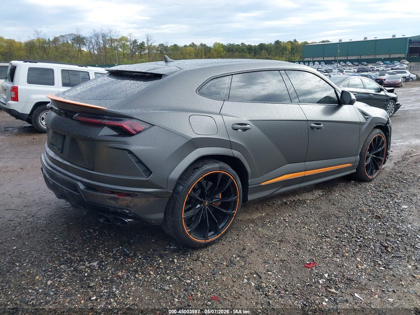 2022 LAMBORGHINI URUS auction photo 4