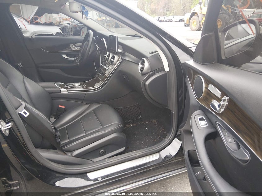VIN 55SWF4KB2HU201599 2017 MERCEDES-BENZ C 300 4MATIC