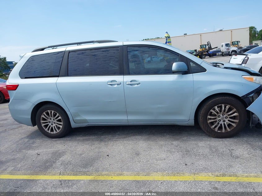 AtlanticExpress - Toyota Sienna