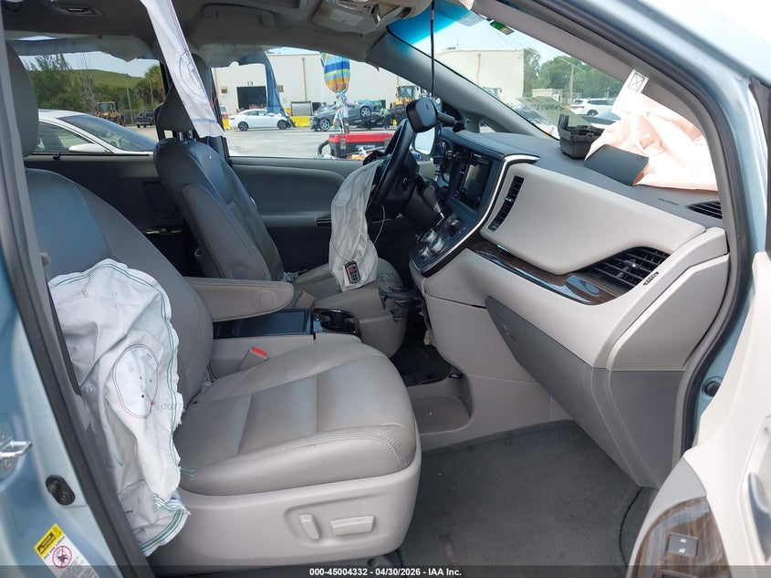 AtlanticExpress - Toyota Sienna