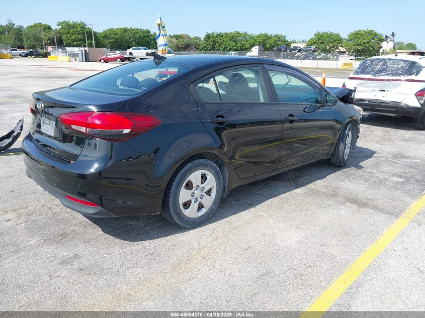 Vin: 3kpfk4a7xhe041374, lot: 45501835, kia forte lx 20174