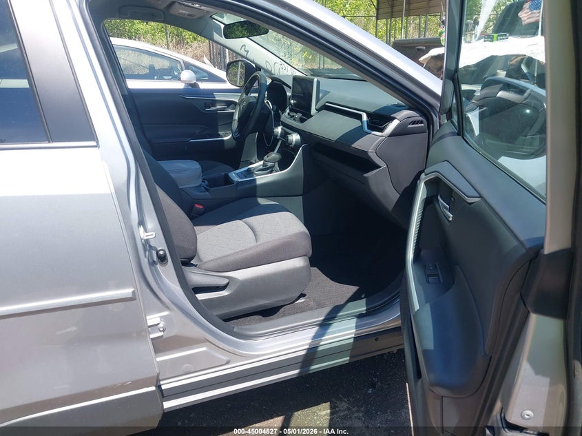 VIN 4T3RWRFV6RU149244 2024 TOYOTA RAV4 HYBRID XLE