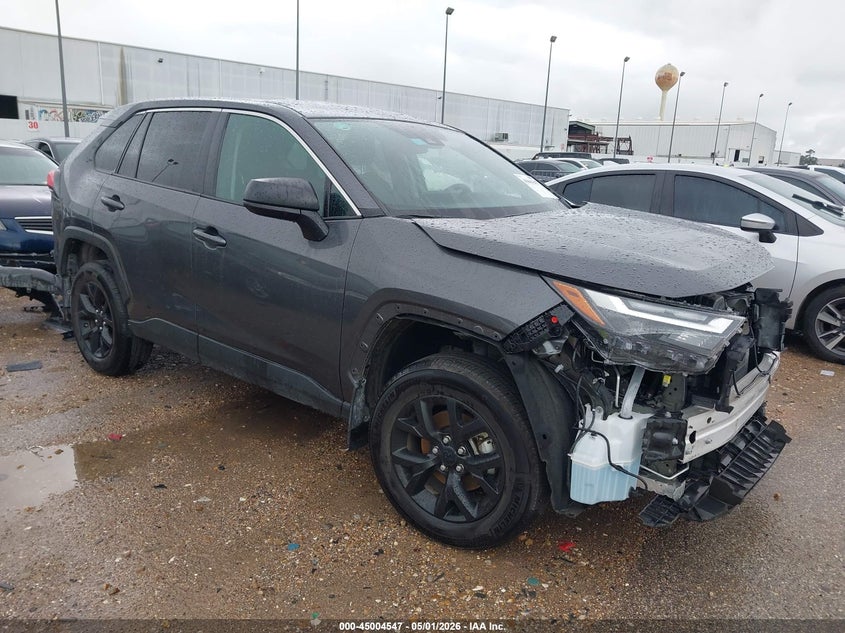 TOYOTA RAV4 LE 2025