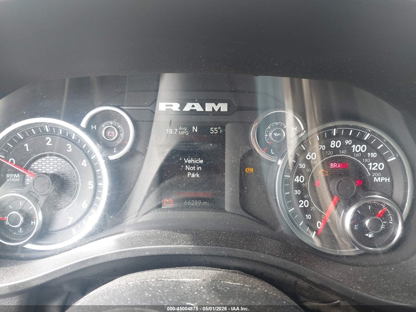 2025 RAM 1500 auction photo 7