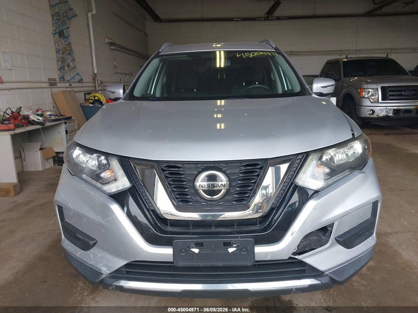 VIN KNMAT2MV9JP529551 2018 NISSAN ROGUE SV