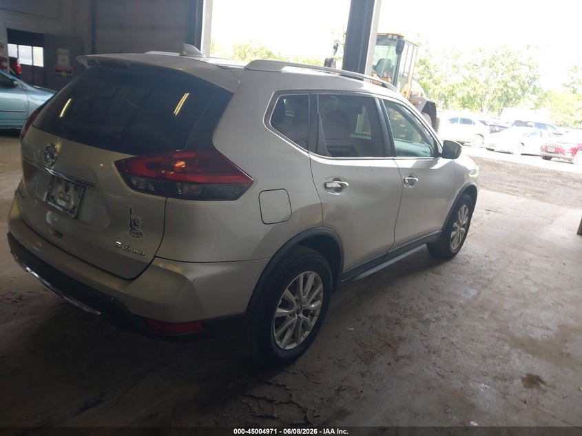 VIN KNMAT2MV9JP529551 2018 NISSAN ROGUE SV