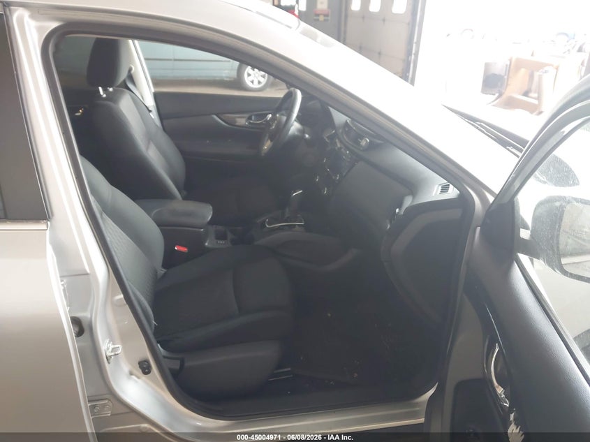 VIN KNMAT2MV9JP529551 2018 NISSAN ROGUE SV