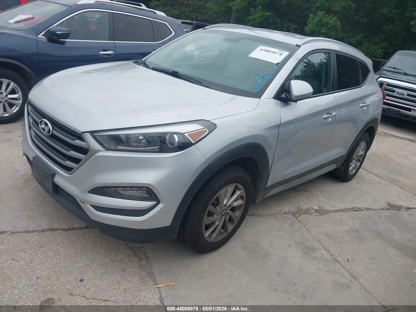 2018 HYUNDAI TUCSON auction photo 2