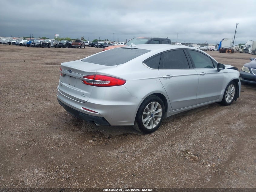 2019 FORD FUSION auction photo 4
