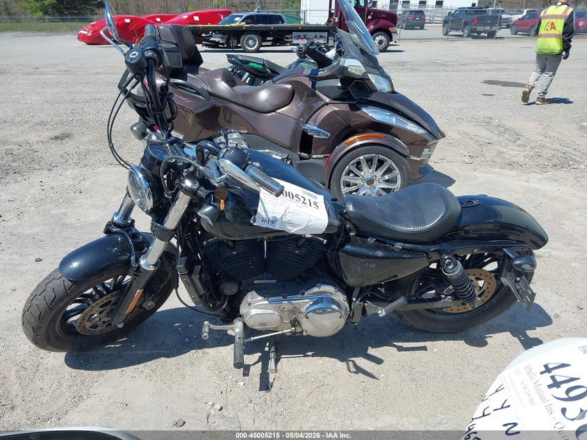 2019 Harley-Davidson Xl1200 Xs VIN: 1HD1LR318KC412221 Lot: 45005215