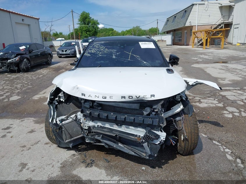 2018 Land Rover Range Rover Velar P250 Se R-Dynamic VIN: SALYL2RX2JA715324 Lot: 45005337
