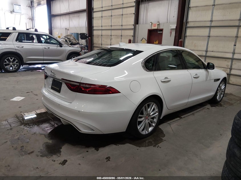 2022 JAGUAR XF auction photo 4