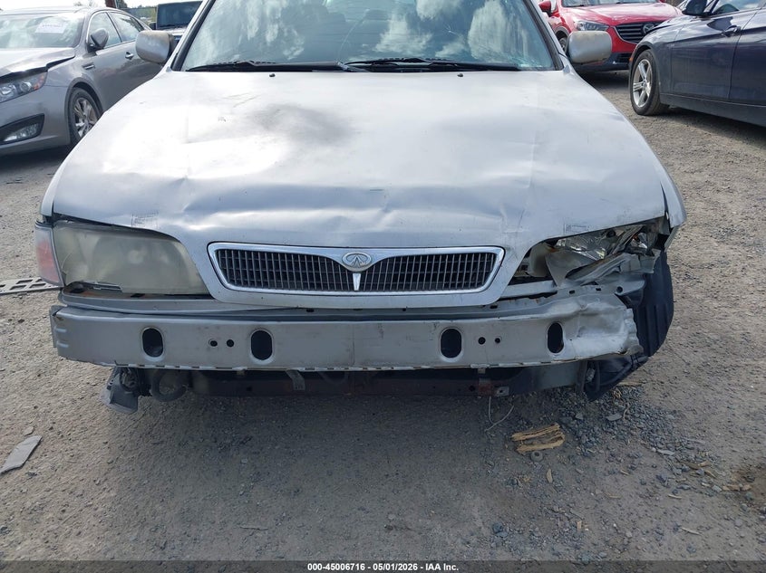 2001 Infiniti G20 Luxury VIN: JNKCP11A41T403810 Lot: 45006716