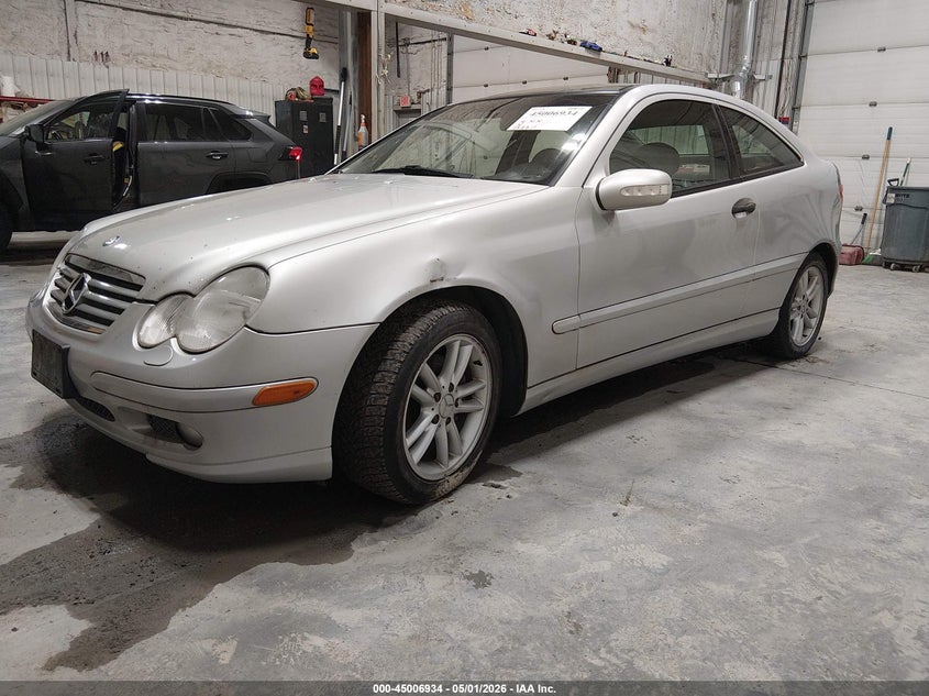 WDBRN47J92A367571 2002 Mercedes-Benz C 230k Sport Coupe photo 1