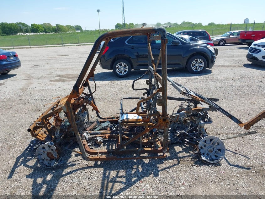 2015 POLARIS RANGER auction photo 2