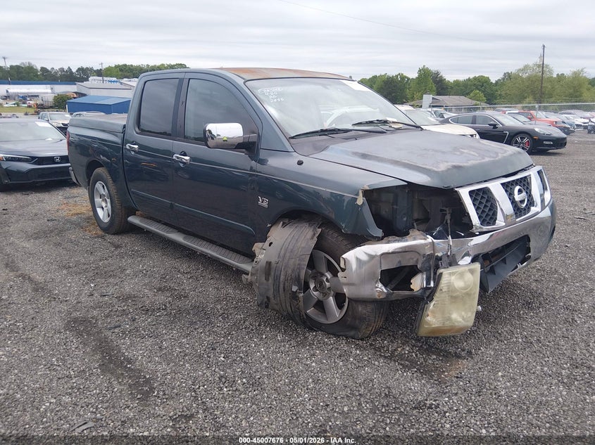 2004 NISSAN TITAN SE