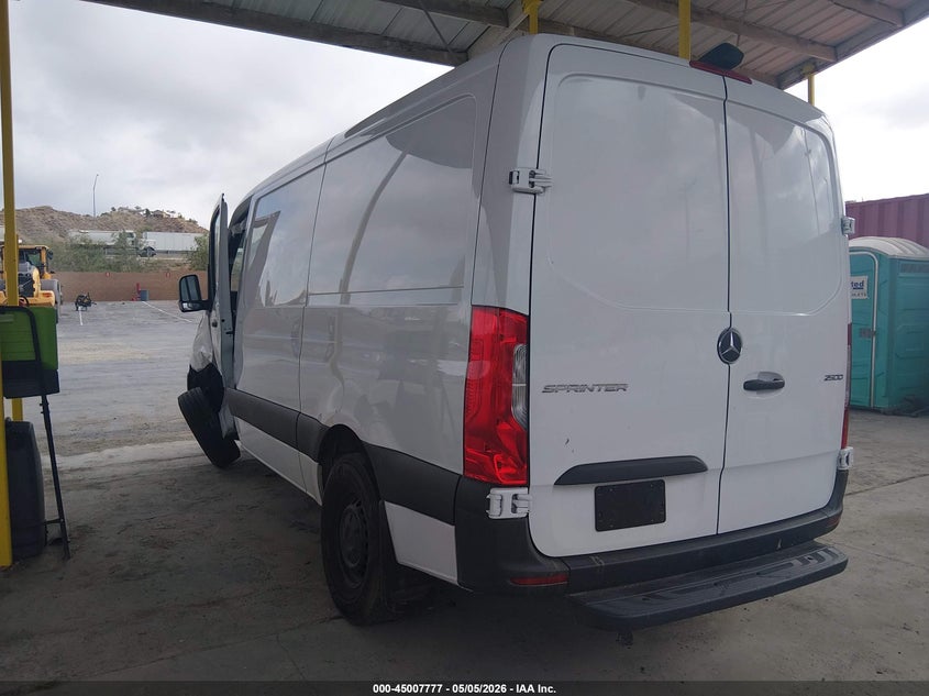 Vin: w1y4kbhy3rt189140, lot: 45505241, mercedes-benz sprinter 2500 standard roof 4-cyl diesel 20243