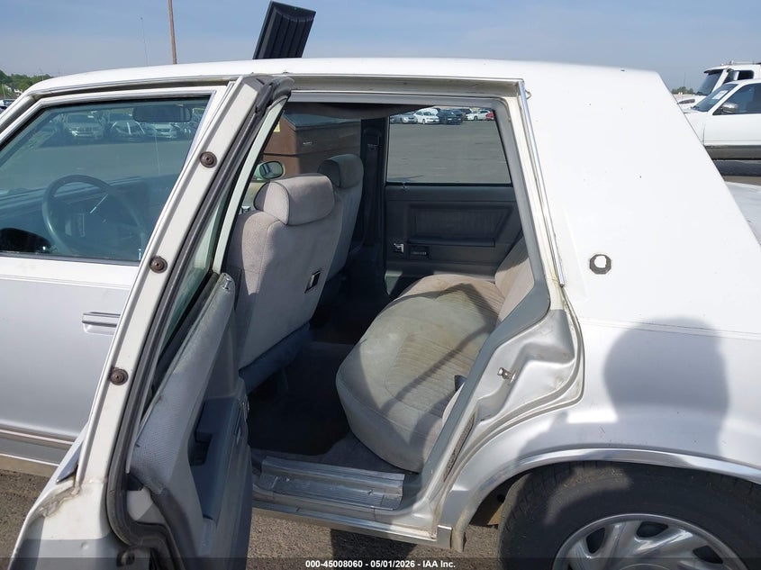1986 Pontiac Bonneville Le VIN: 2G2GS69H3G2227801 Lot: 45008060