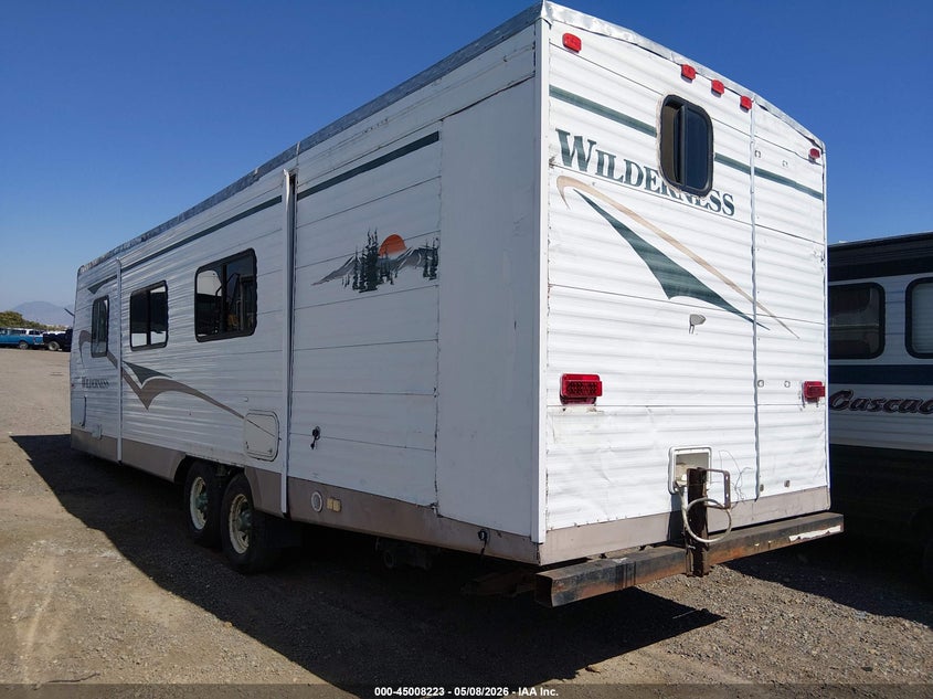 2004 FLEETWOOD WILDERNESS auction photo 3