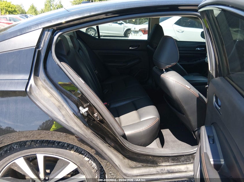 2019 NISSAN ALTIMA auction photo 8