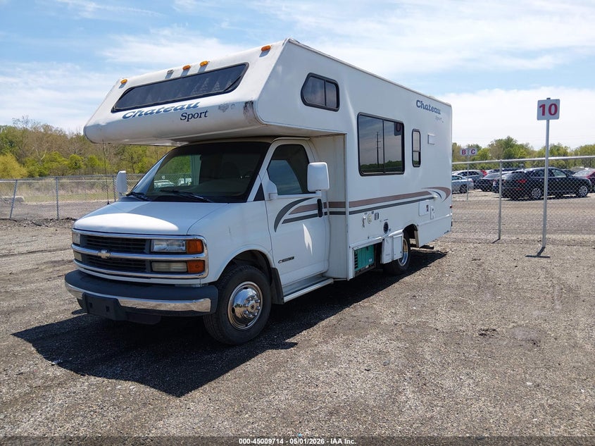 1GBJG31R9Y1235215 2000 CHEVROLET EXPRESS RV CUTAWAY photo 1