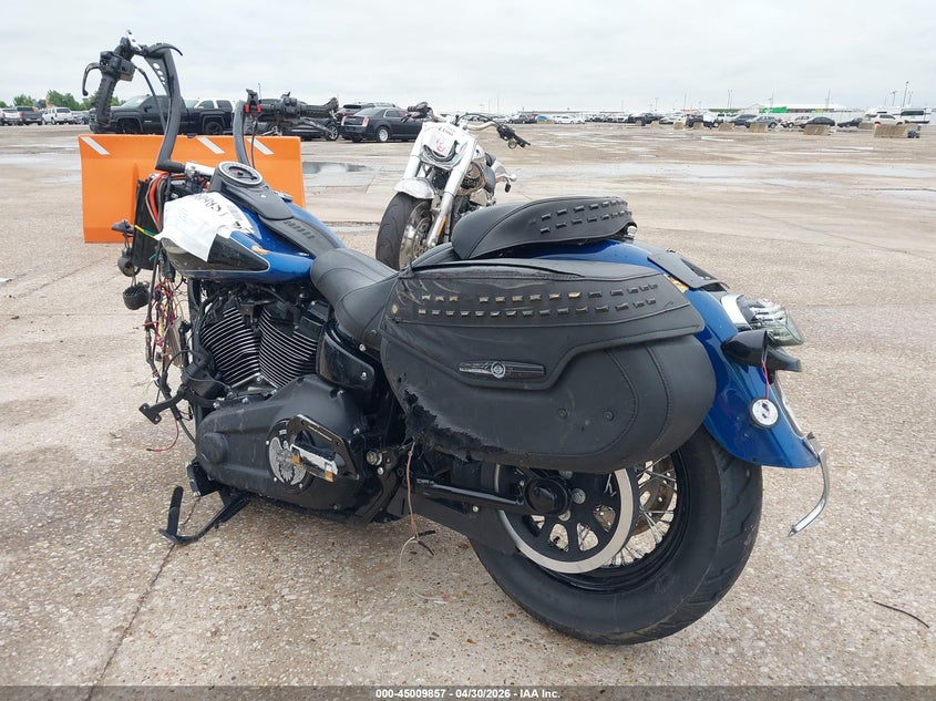 HARLEY-DAVIDSON FLHCS 2023