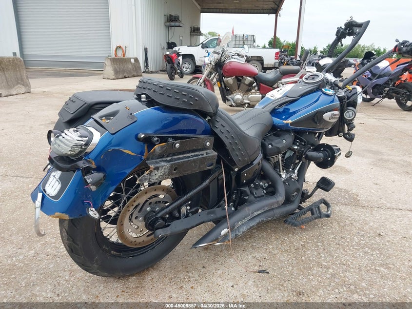 HARLEY-DAVIDSON FLHCS 2023