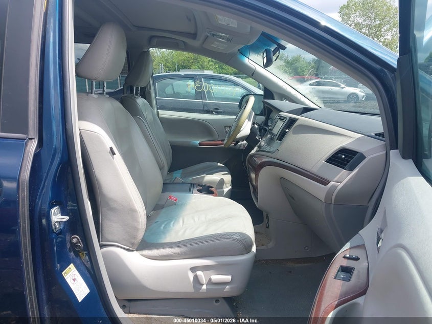 2012 Toyota Sienna 3.5 Xle V6 8 Passenger blue Lot 111045010034 Vin 5TDYK3DC7CS259797