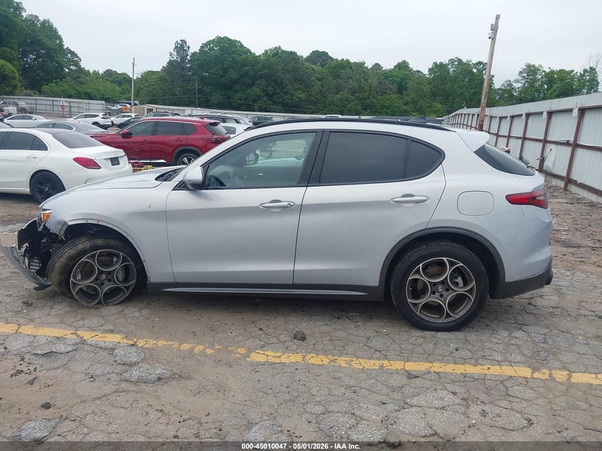 2023 Alfa Romeo Stelvio Ti Awd VIN: ZASPAKBN2P7D55549 Lot: 45010047