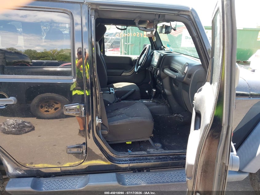 2014 JEEP WRANGLER UNLIMITED auction photo 5