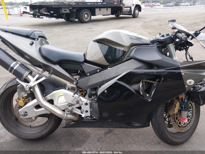 2003 HONDA CBR900 auction photo 8