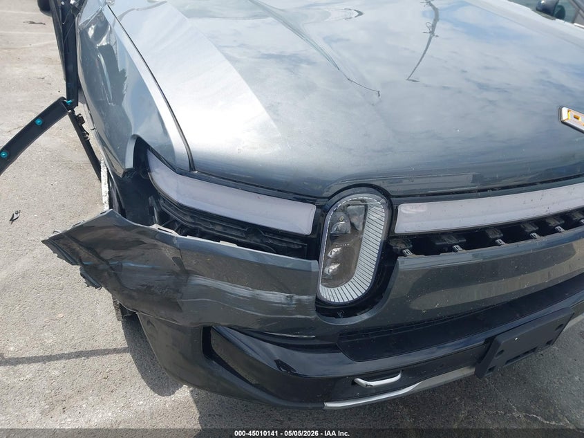 2023 RIVIAN R1S auction photo 6